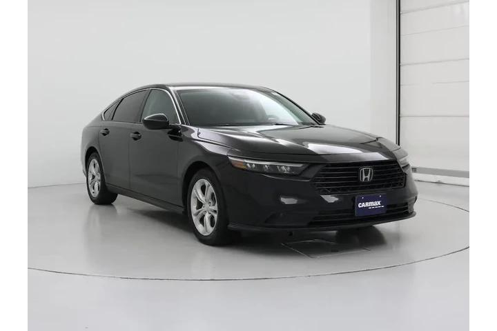 $24998 : Honda Accord 2023 LX 4dr Sed image 1