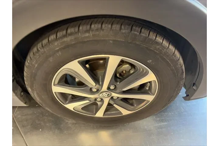 $12999 : Toyota Prius c 2018 One 4dr image 5