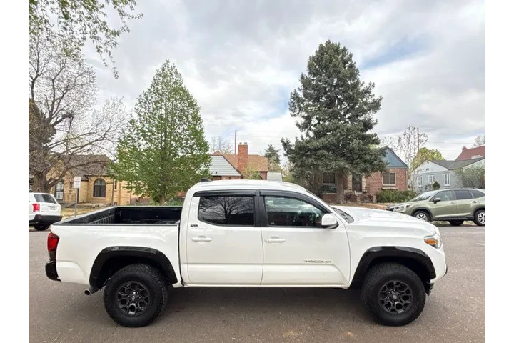 $25995 : 2018 Tacoma SR5 V6 image 4
