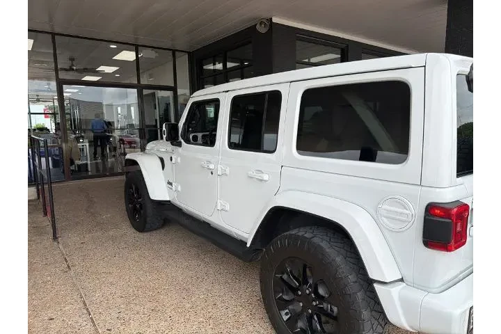 $36026 : Jeep Wrangler Unlimited 2021 image 2