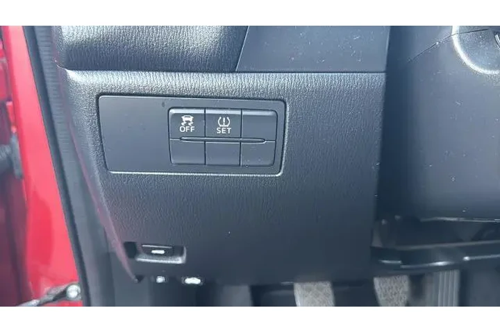 $12775 : Mazda Mazda3 2015 i Sport 4d image 7