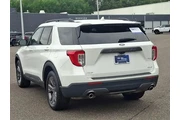 $24249 : Ford Explorer 2022 AWD XLT 4 thumbnail
