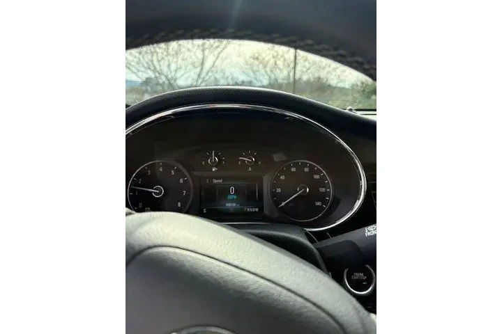 $9850 : Buick Encore 2017 Essence 4d image 4