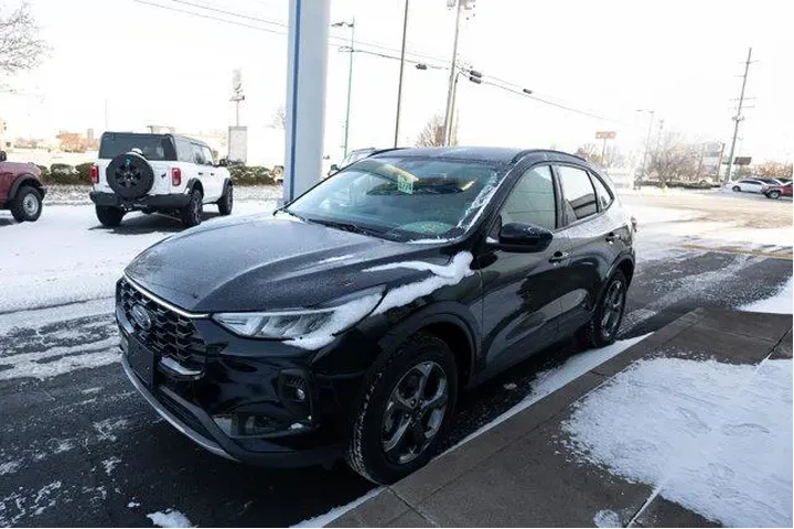 $32999 : Ford Escape Hybrid 2025 AWD image 7