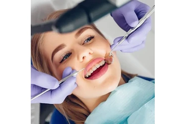 Aquí atención dental familiar en San Diego
