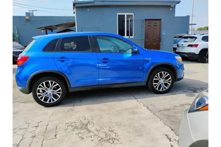 $7350 : 2017 Outlander Sport 2.4 SE image 7