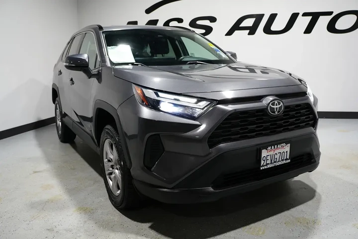 $25496 : 2023 RAV4 image 7