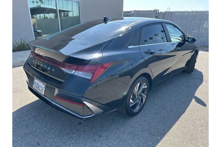 $21995 : Hyundai ELANTRA 2025 SEL Con image 3