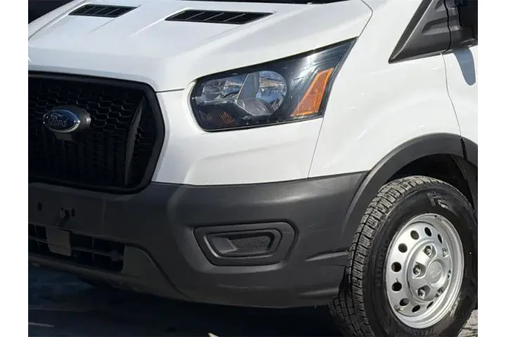 $40000 : Ford Transit 2023 AWD 250 3d image 2