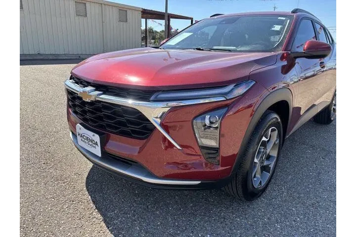 $22375 : 2025 Trax LT image 8