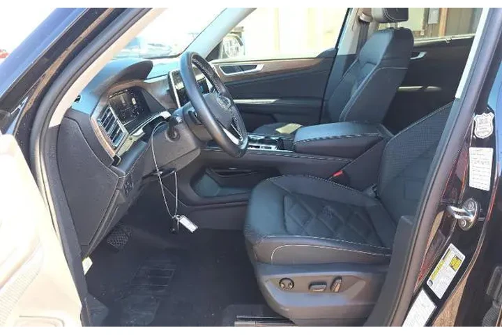 $32991 : Volkswagen Atlas 2025 SE 4dr image 6