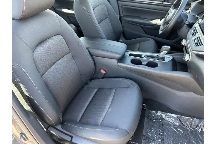 $21705 : Nissan Altima 2025 2.5 S 4dr image 10