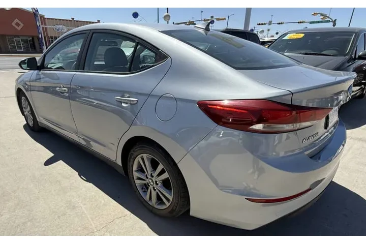 $9900 : 2017 Elantra Limited image 10