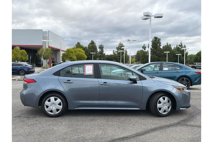 $23870 : Toyota Corolla 2025 LE 4dr S image 3