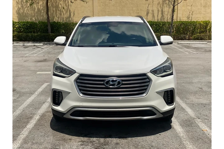 $9499 : Hyundai Santa Fe 2017 image 1