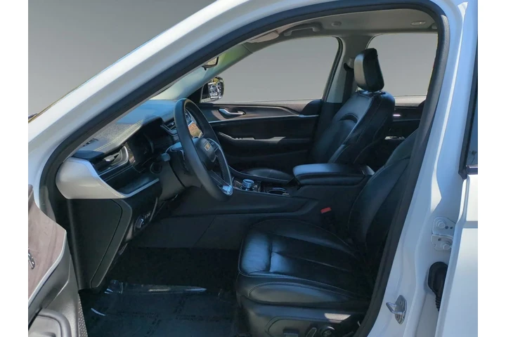 $28900 : Jeep Grand Cherokee 2023 4x4 image 9