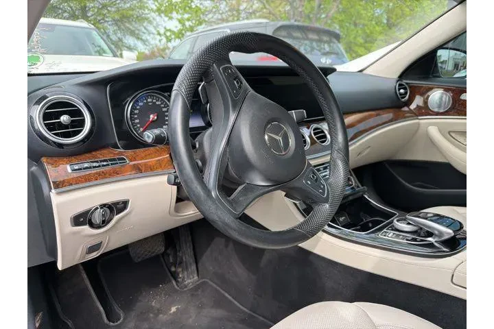 $29657 : Mercedes-Benz E-Class 2018 A image 7