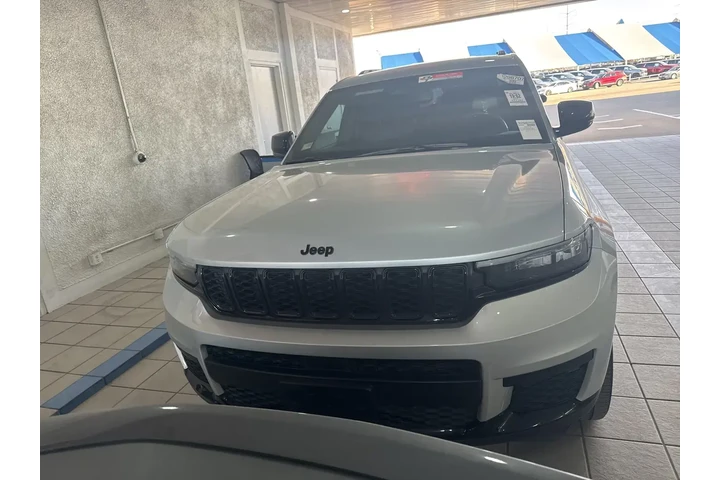 $23977 : Jeep Grand Cherokee L 2021 4 image 2