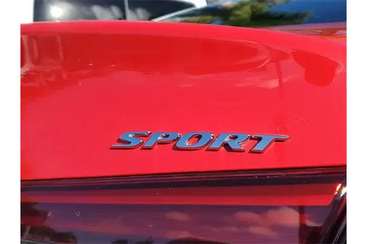 Honda Civic 2024 Sport 4dr S image 6