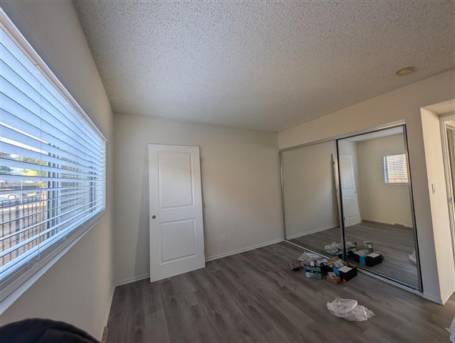 $2050 : North Hollywood 2Rec 1Bañ 2est image 3