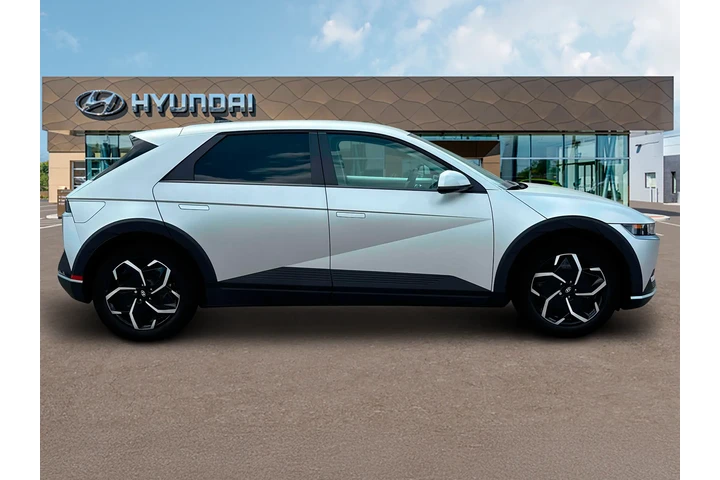 $25610 : Hyundai IONIQ 5 2024 SEL 4dr image 9