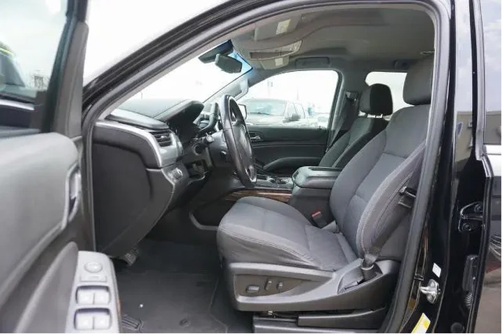 $17588 : Chevrolet Tahoe 2019 4x2 LS image 7