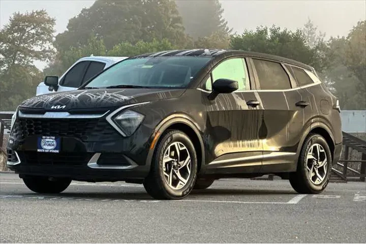 $17590 : Kia Sportage 2023 LX 4dr SUV image 8