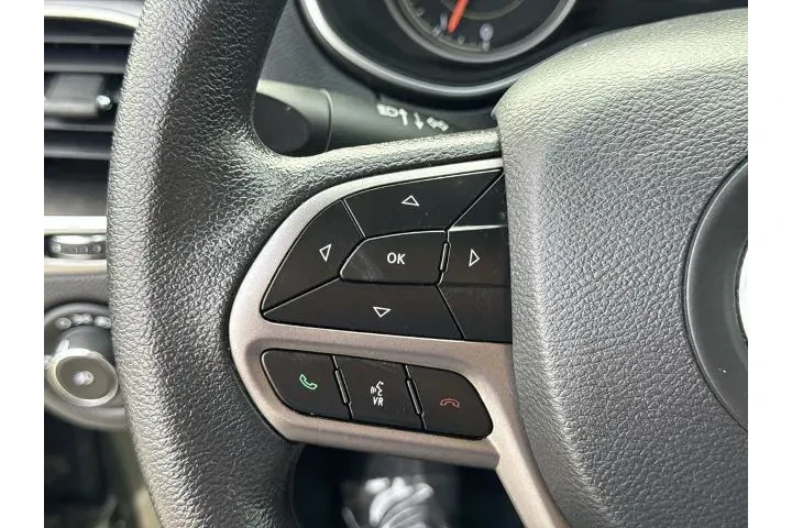 $15800 : Jeep Cherokee 2019 4x4 Latit image 10