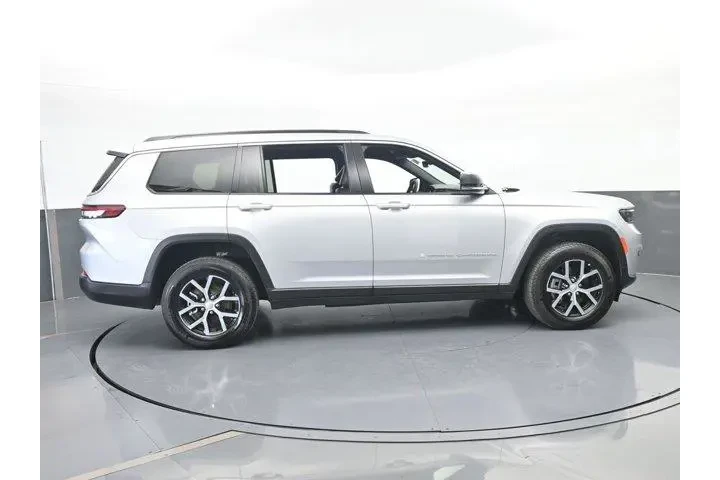 $39990 : Jeep Grand Cherokee L 2025 4 image 7