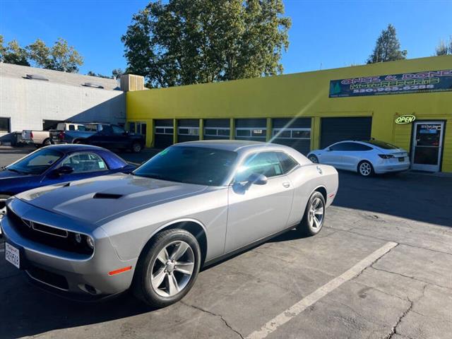 $17590 : 2016 Challenger SXT image 5