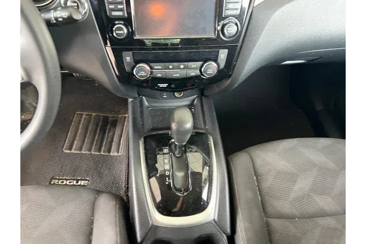 $13178 : Nissan Rogue 2016 AWD SV 4dr image 5