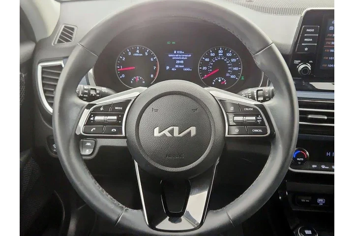 $22998 : Kia Seltos 2023 AWD S 4dr SU image 10