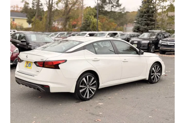 $11995 : 2019 Altima 2.5 SR image 7