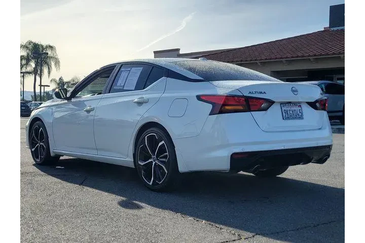 $21743 : Nissan Altima 2024 2.5 SR 4d image 4