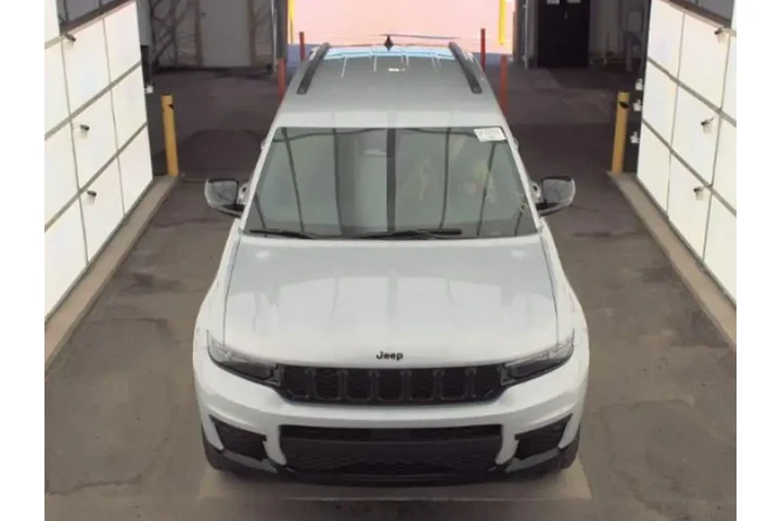 $28399 : Jeep Grand Cherokee L 2024 4 image 3