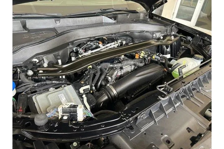 $38413 : Ford Explorer 2025 AWD ST-Li image 10