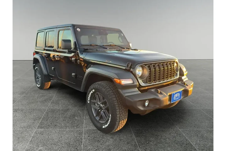 $38301 : Jeep Wrangler 2025 4x4 Sport image 2