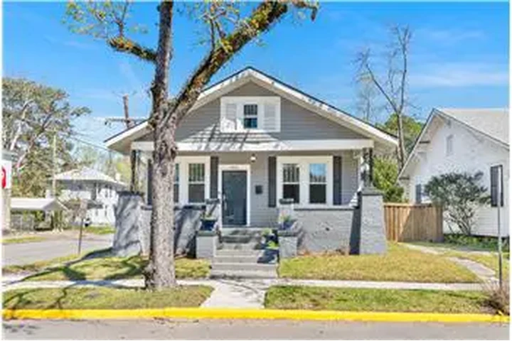 $2400 : Rental property with 3 bedro image 2