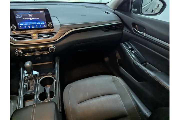 $21997 : Nissan Altima 2023 2.5 SV 4d image 8