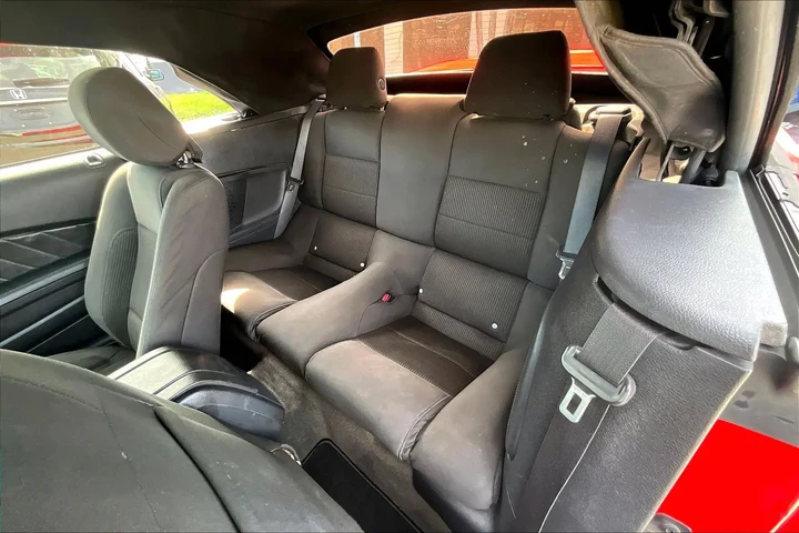 $1500 : MUSTANG CONVERTIBLE 2D image 6