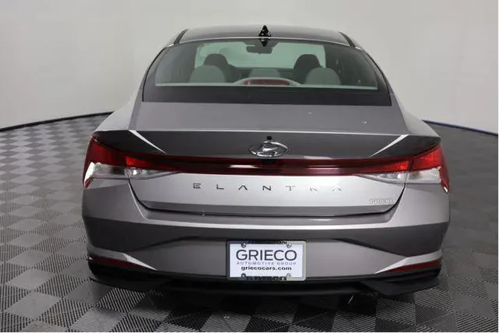 $18649 : Hyundai ELANTRA 2023 SEL 4dr image 7