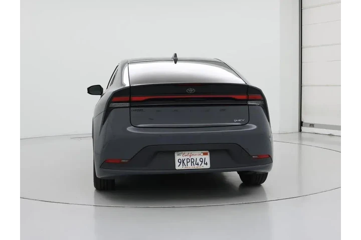 $26998 : Toyota Prius 2024 LE 4dr Hat image 6