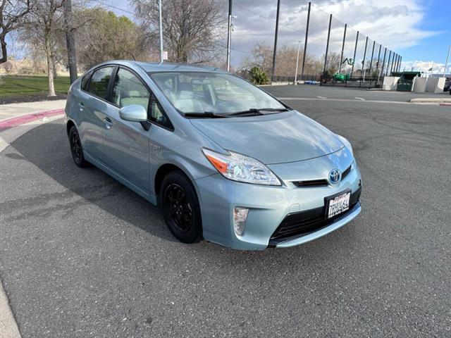 $10350 : 2012 Prius Four image 1