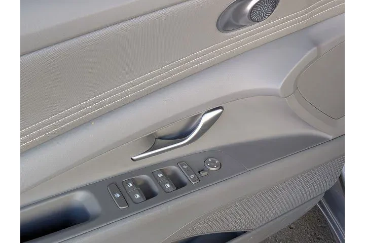 $21993 : Hyundai ELANTRA 2025 SEL Con image 9