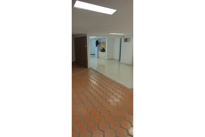 $10000000 : ALQUILER DE LOCAL COMERCIAL image 6