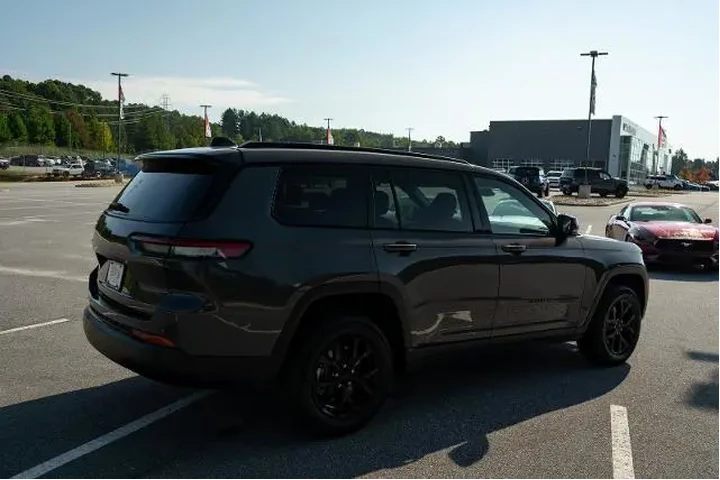 $34358 : Jeep Grand Cherokee L 2024 4 image 10