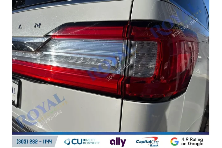 $37995 : 2020 Navigator Reserve image 8