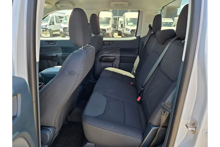 $28999 : Ford Maverick 2026 AWD XL 4d image 5