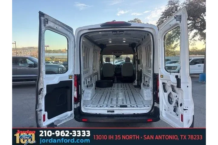 $14999 : Ford Transit 2018 250 3dr LW image 9