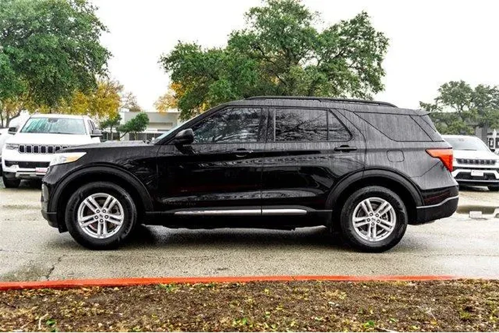 $26598 : Ford Explorer 2023 XLT 4dr S image 8